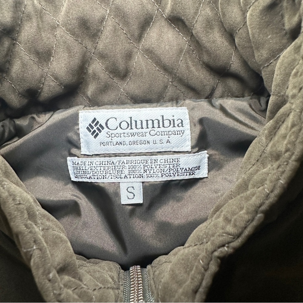 Columbia Women's Dark Green Quilted Vest - Picture 3 of 5